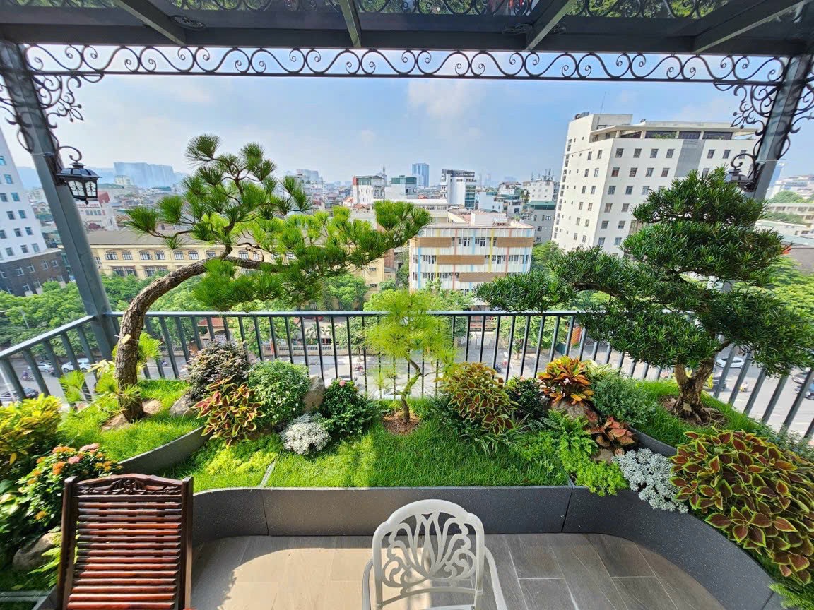 Sân thượng, ban công chung cư